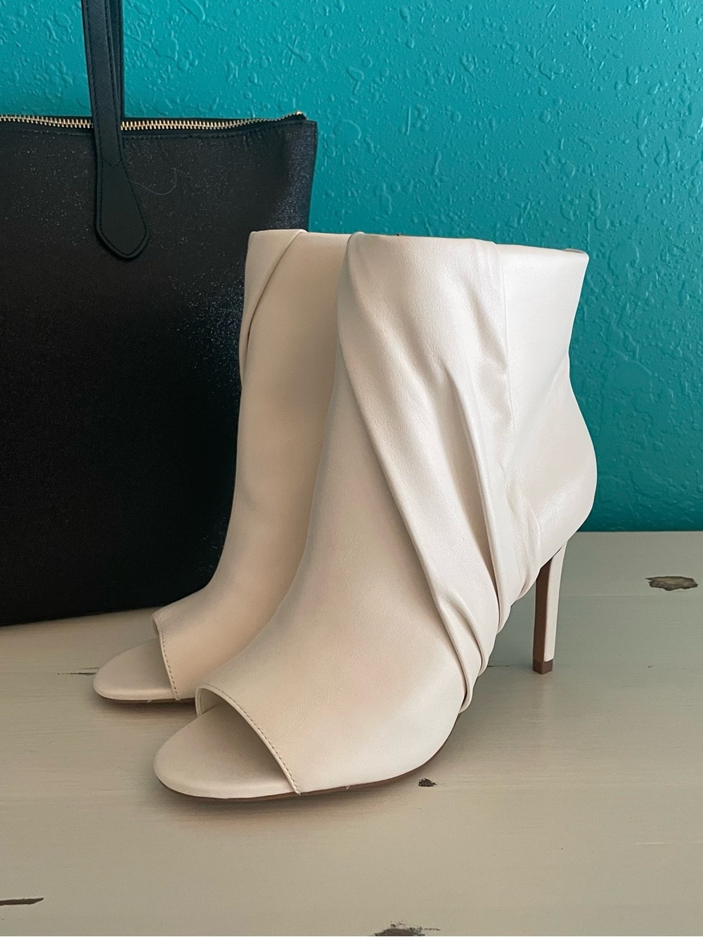 Vince Camuto Ivory Genuine Leather Booties Sexy Holiday Datenight